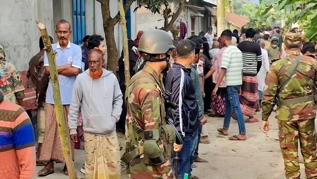 নড়াইলে দুই পক্ষের পাল্টাপাল্টি হামলায় বাবা-ছেলেসহ নিহত ৪