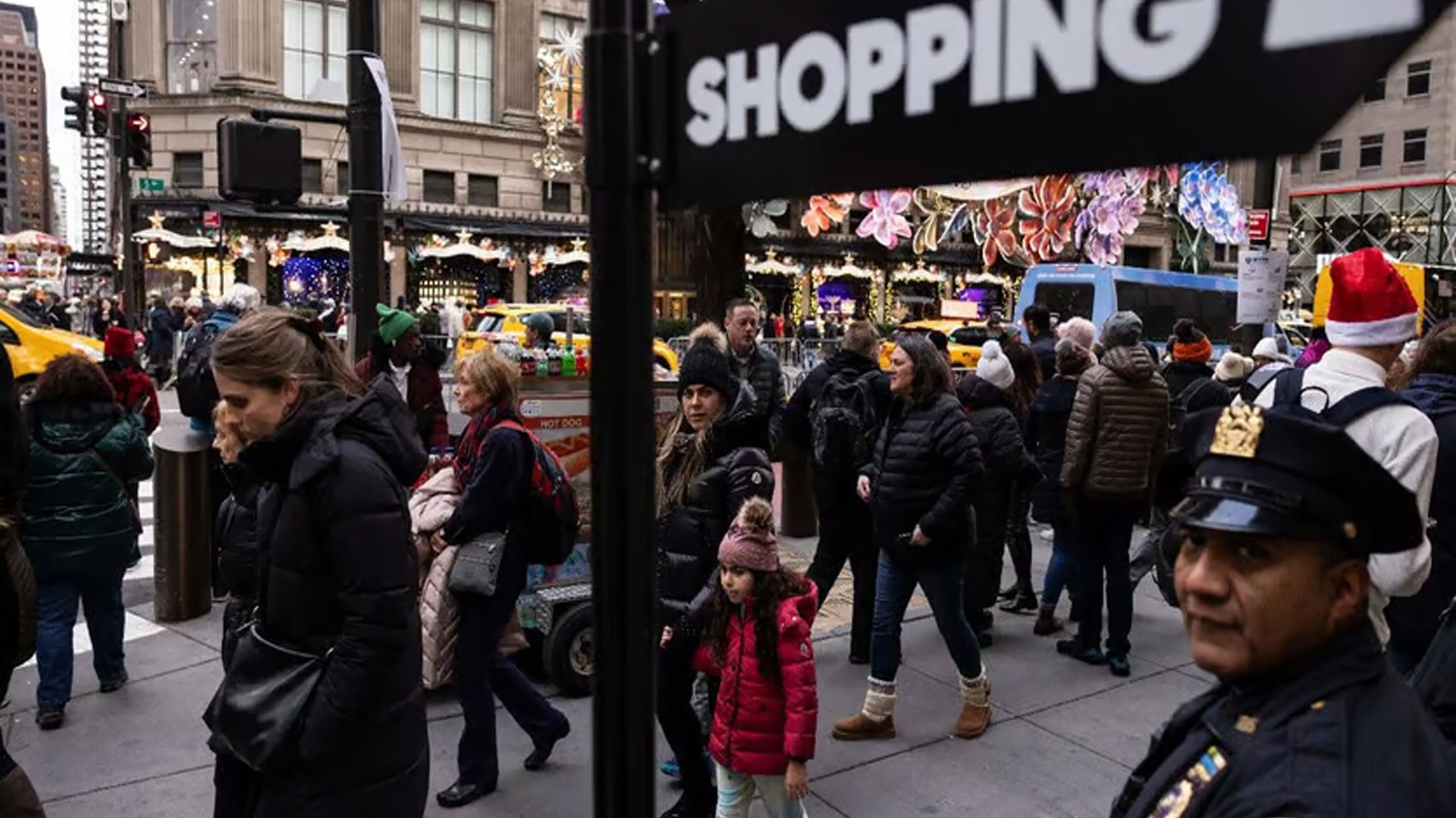 ইরানে সামরিক অভিযানে সমর্থনের চেয়ে বিরোধিতাই বেশি যুক্তরাষ্ট্রে