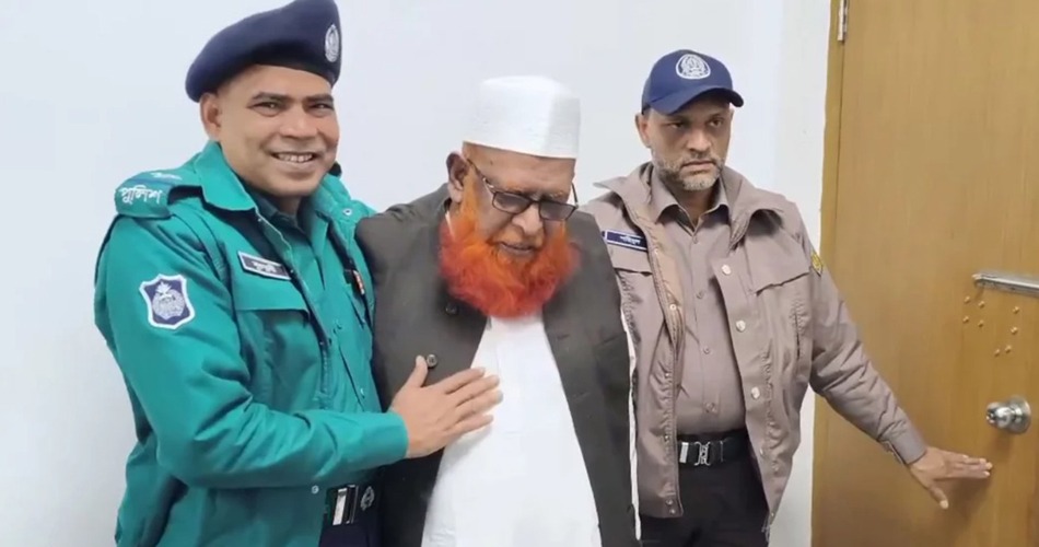 ট্রাইব্যুনালে মানবতাবিরোধী অপরাধে মৃত্যুদণ্ডপ্রাপ্ত আসামির আত্মসমর্পণ