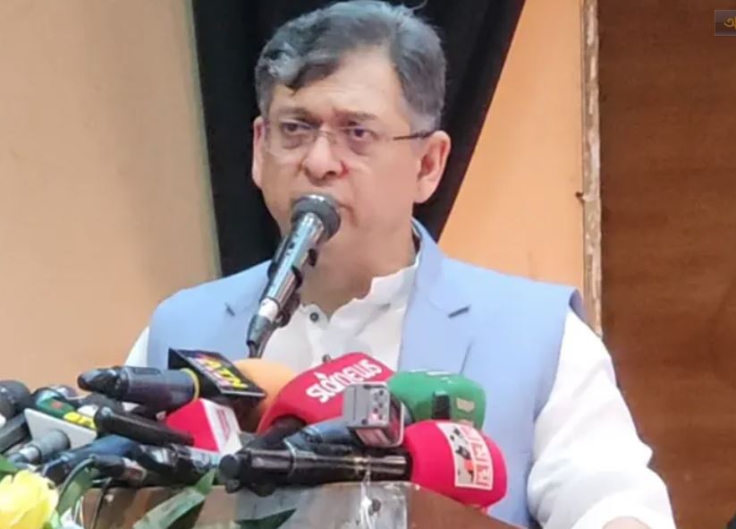 ডিসেম্বরের আগেই নির্বাচন দিতে হবে, একটিও কারণ নেই এর বাইরে যাওয়ার : সালাহউদ্দিন আহমদ