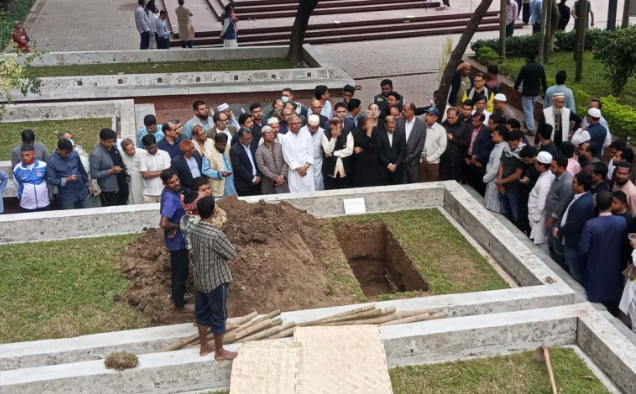 জাতীয় কবির সমাধির পাশে সমাহিত ওসমান হাদি