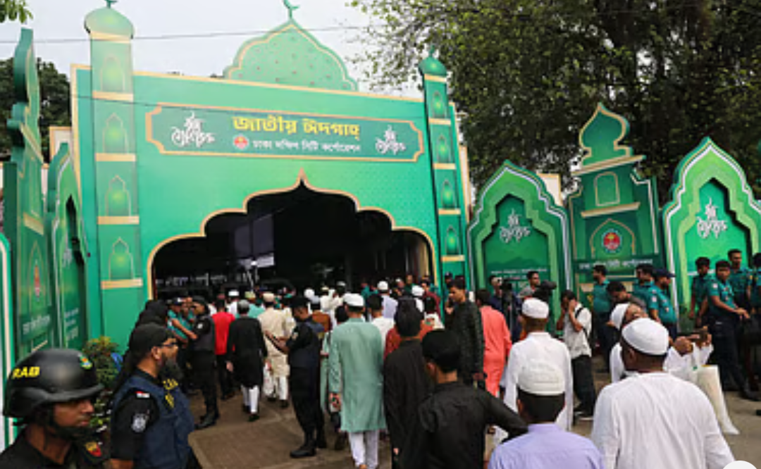 জাতীয় ঈদগাহে পবিত্র ঈদুল আজহার প্রধান জামাত অনুষ্ঠিত