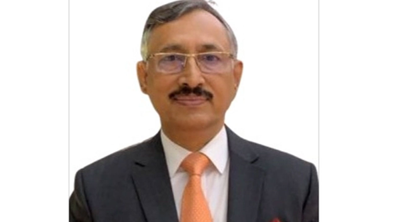 শিক্ষা সচিবকে সরানো হয়েছে : মাহফুজ আলম