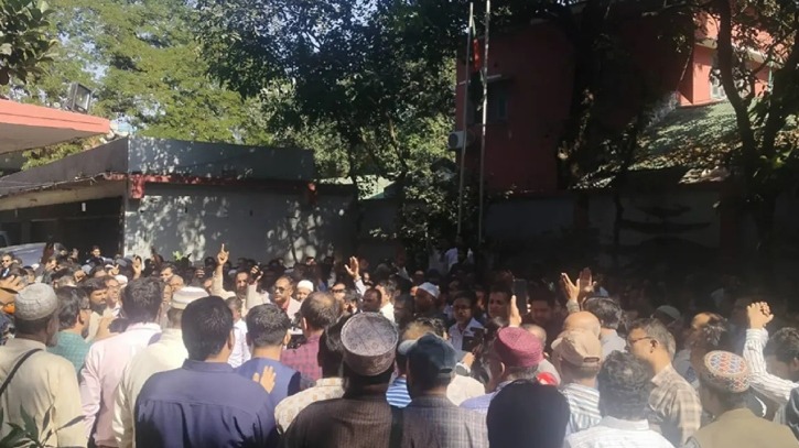 ১ ডিসেম্বর থেকে কমপ্লিট শাটডাউনের ঘোষণা শিক্ষকদের