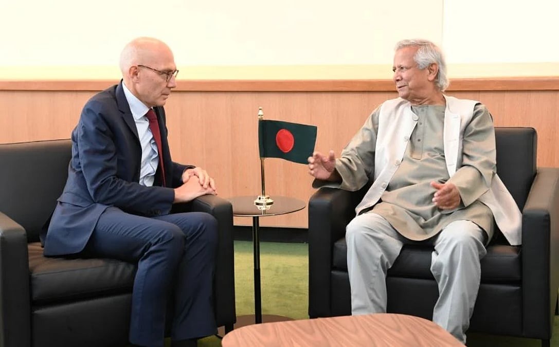 নির্বাচনে বিভ্রান্ত মোকাবিলায় জাতিসংঘের সহায়তা চাইলেন প্রধান উপদেষ্টা