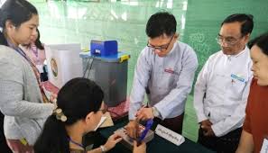 যুদ্ধবিধস্ত মিয়ানমারে ভোট গ্রহণ শুরু