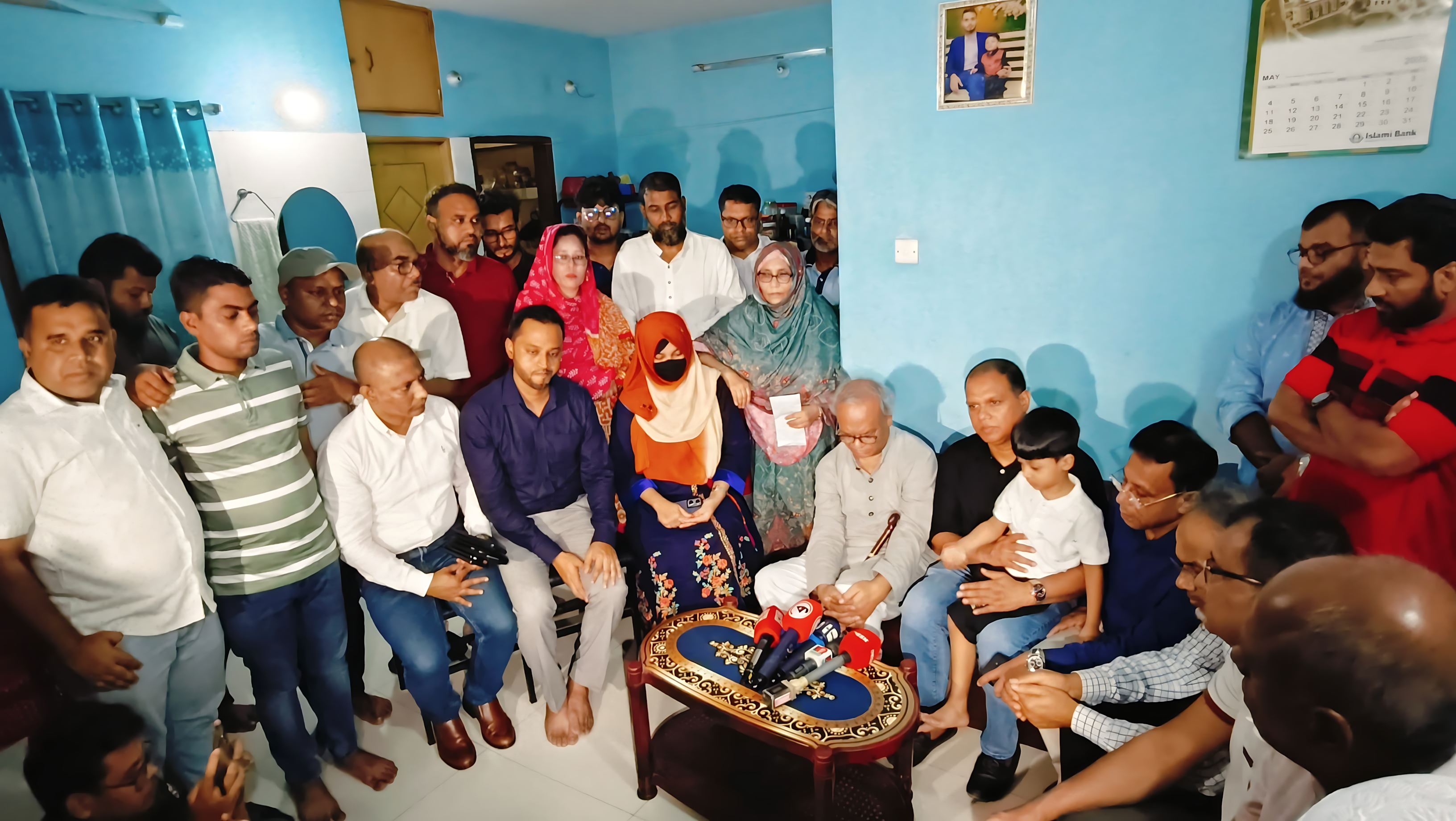 শহীদ মুত্তাকিনের অসুস্থ স্ত্রীর খোঁজ নিলেন তারেক রহমান