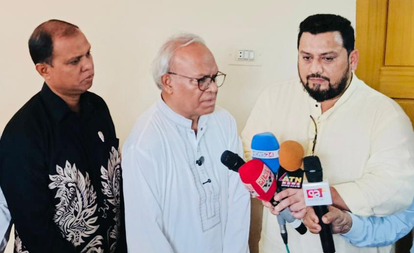 এভারকেয়ারে ভিড় না করে নিজ নিজ অবস্থান থেকে দোয়ার আহ্বান রিজভী’র