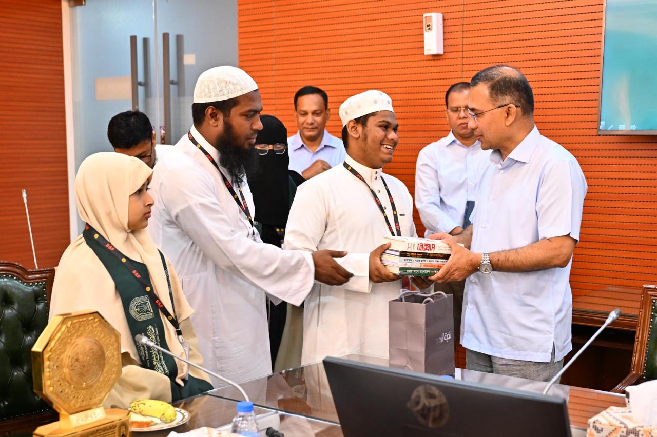 মেধা ও যোগ্যতায় দেশের জন্য গৌরব বয়ে আনলে স্বীকৃতি: প্রধানমন্ত্রী