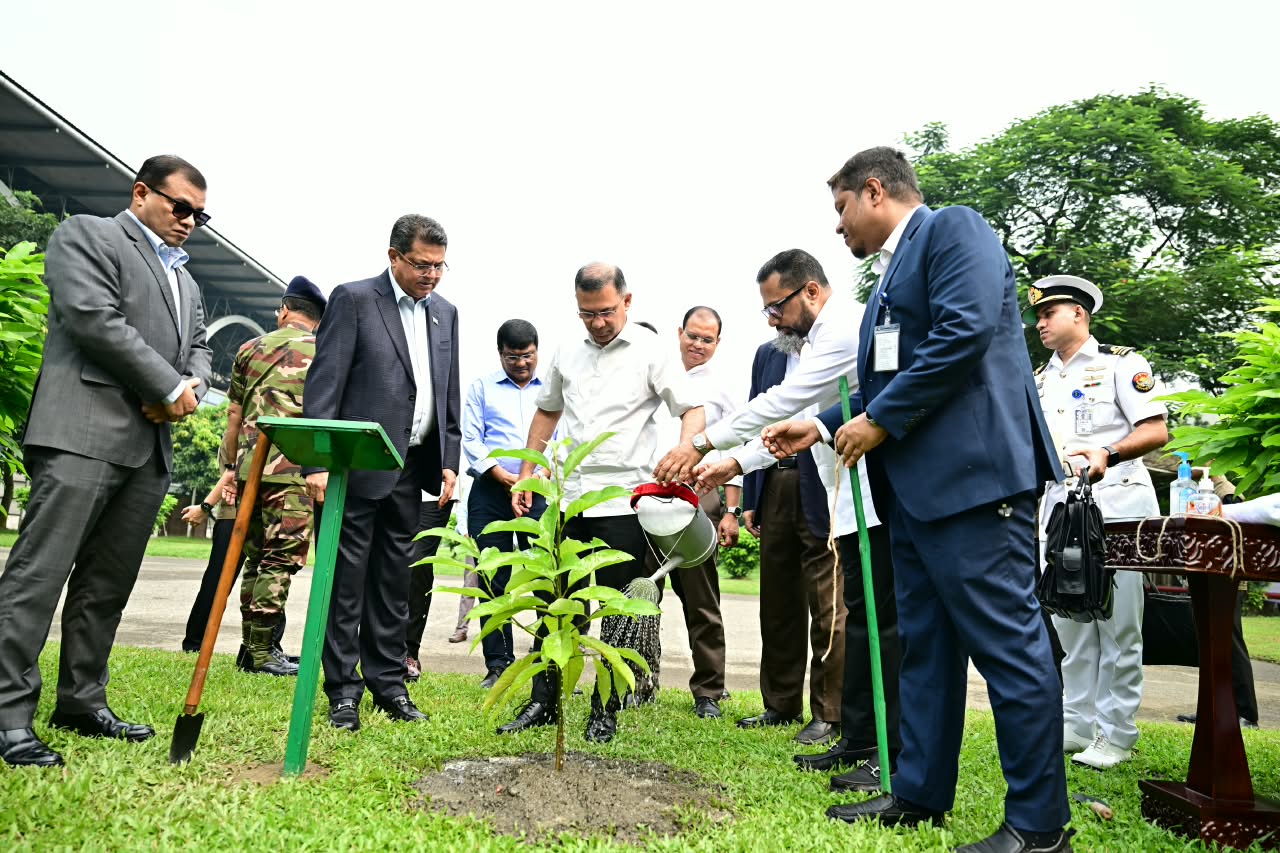 আবাসন মেলার উদ্বোধন করলেন প্রধানমন্ত্রী তারেক রহমান