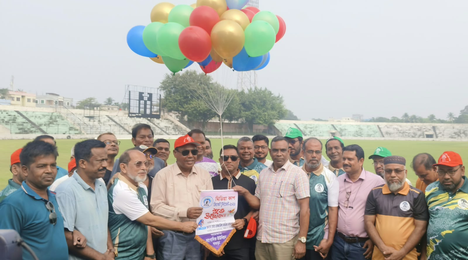 বগুড়ায় মিডিয়া কাপ ক্রিকেট টুর্নামেন্টের উদ্বোধন