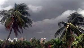 টানা তিন দিন দেশের বিভিন্ন আঞ্চলে ঝোড়ো হাওয়াসহ বজ্রবৃষ্টির আভাস