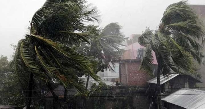 দুপুরের মধ্যে সাত অঞ্চলে বজ্রবৃষ্টিসহ ঝড়ের আভাস