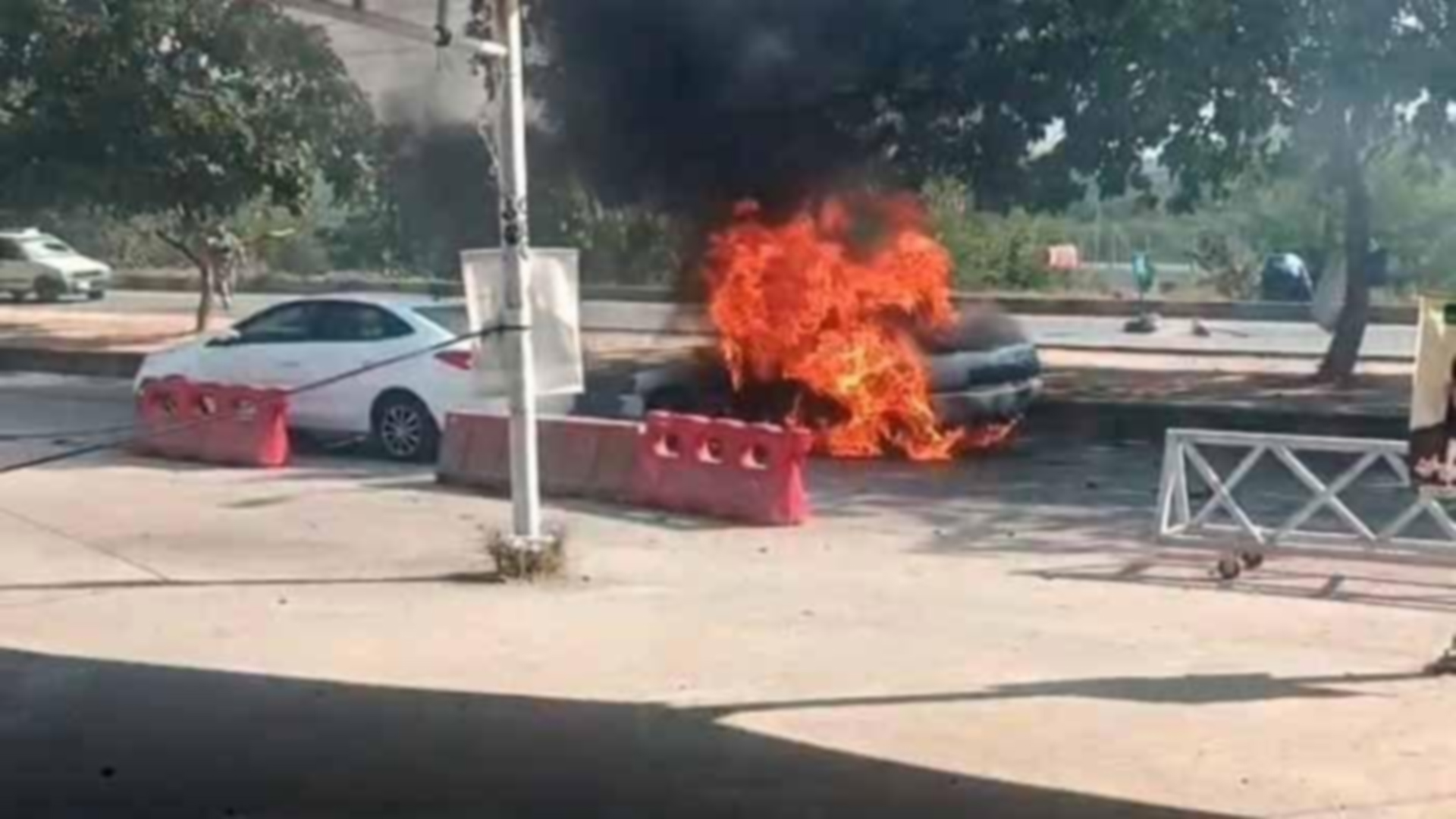 পাকিস্তানে আদালতের বাইরে বিস্ফোরণ, নিহত ১২