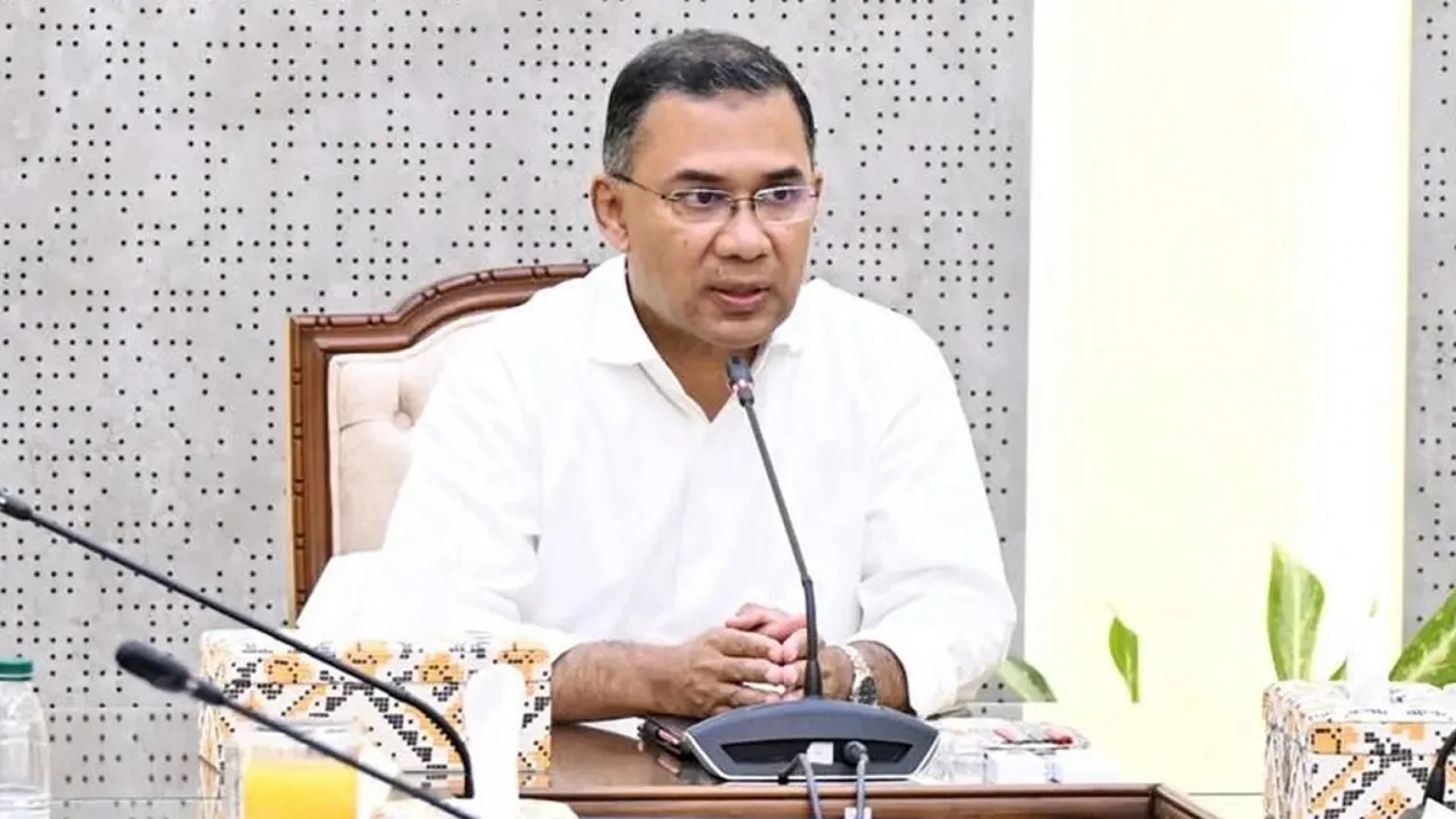 ঈদের ছুটিতেও অফিস করছেন প্রধানমন্ত্রী তারেক রহমান