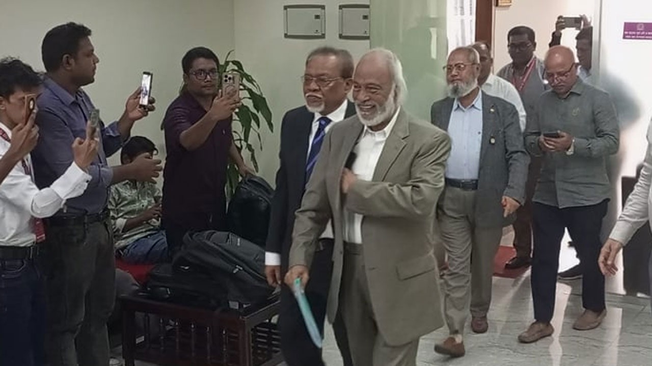 সিইসির সঙ্গে বৈঠকে বিএনপির প্রতিনিধিদল