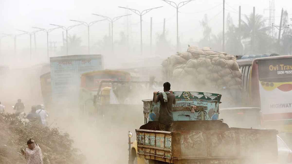 বায়ুদূষণে শীর্ষ পাঁচে ঢাকা, প্রথম কায়রো