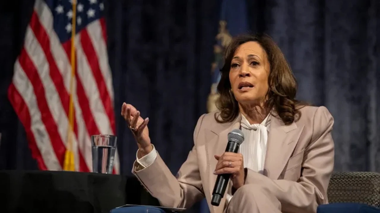 ট্রাম্পকে যুদ্ধে জড়িয়েছে নেতানিয়াহু: কমলা হ্যারিস