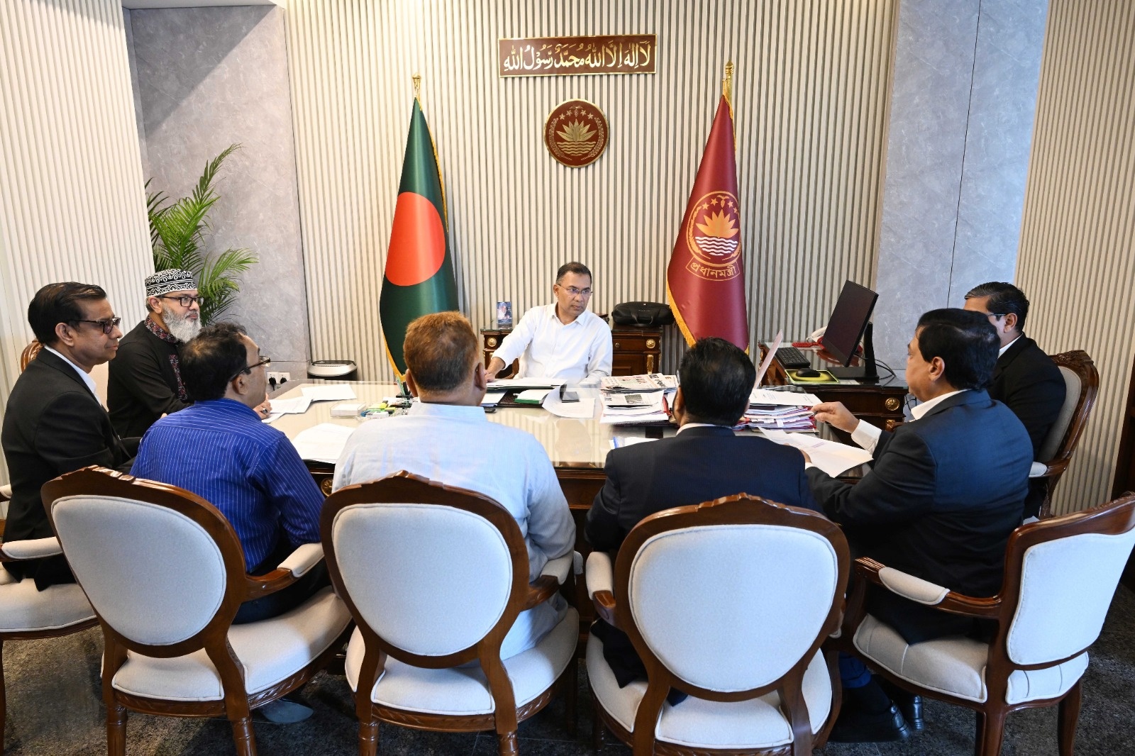 পিরোজপুরের সড়কগুলো দ্রুত যান চলাচলের উপযোগী করার নির্দেশ প্রধানমন্ত্রীর