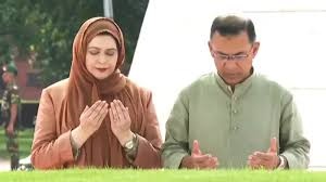 ঈদের নামাজের পর বাবা-মায়ের কবর জিয়ারতে প্রধানমন্ত্রী তারেক রহমান