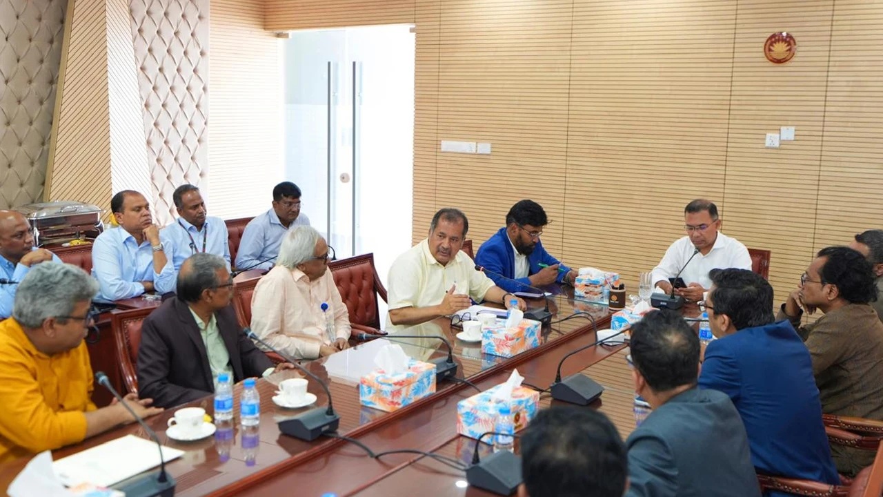 সত্য ও বস্তুনিষ্ঠ সাংবাদিকতার আহ্বান প্রধানমন্ত্রীর