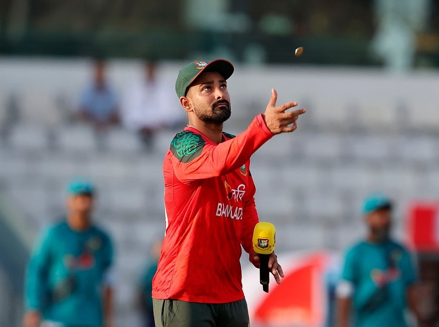 বাংলাদেশের সামনে আজ বাঁচা-মরার লড়াই