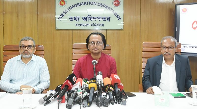 বিচার চলাকালে আ'লীগের সব কার্যক্রম নিষিদ্ধ থাকবে : উপদেষ্টা ডা. জাহেদ