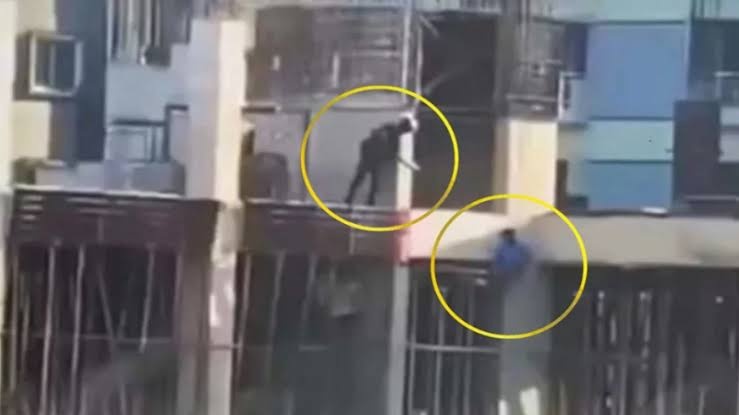 রামপুরায় কার্নিশে ঝুলে থাকা তরুণকে গুলি ও দুজনকে হত্যা মামলার রায় আজ