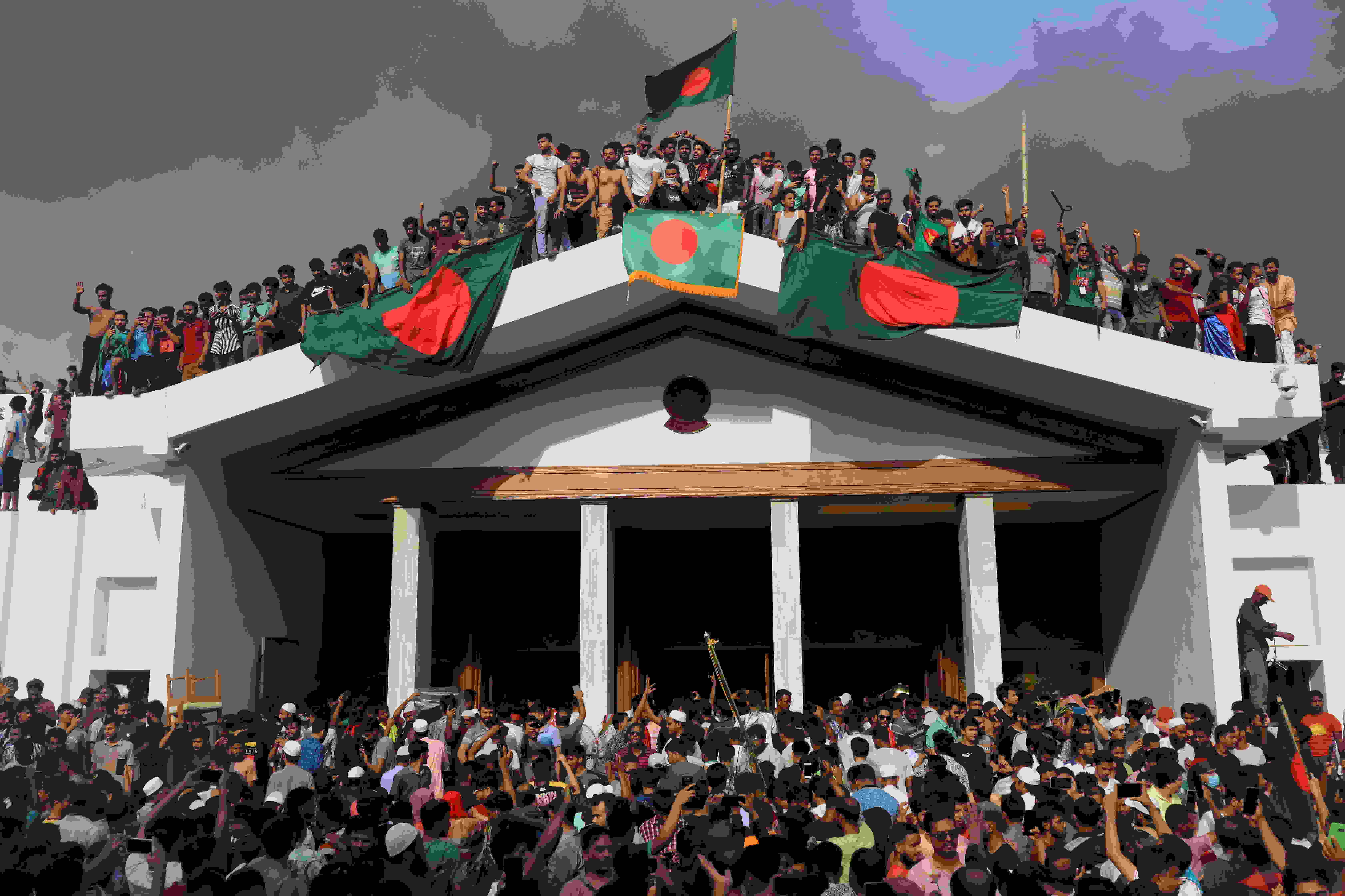 শহীদ স্মরণে আজ থেকে মাসব্যাপী কর্মসূচি শুরু