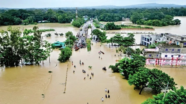 দেশের ৭ জেলায় বন্যা, মৃত্যু বেড়ে ৫১