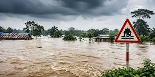 উত্তরাঞ্চলে বন্যার পূর্বাভাস, সমুদ্রবন্দরে ৩ নম্বর সংকেত