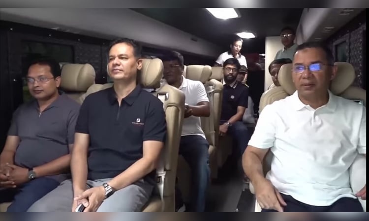 কিশোরগঞ্জের পথে প্রধানমন্ত্রী তারেক রহমান