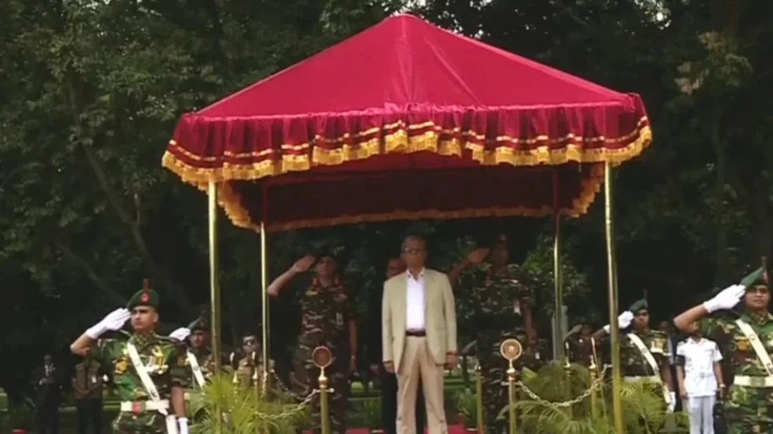 গার্ড অব অনারে বঙ্গভবনে বরণ, দাপ্তরিক কাজ শুরু নতুন রাষ্ট্রপতির