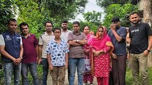 সপরিবারে আত্মগোপনে থাকা চাঁদপুরের স্বর্ণ ব্যবসায়ী পিন্টু আটক