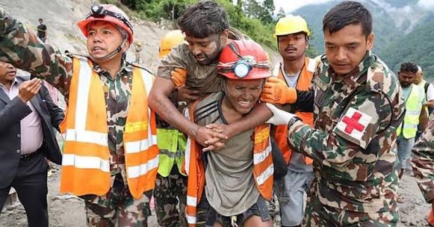 নেপালের সুড়ঙ্গ থেকে ৯ দিন পর জীবিত দুই কর্মী উদ্ধার