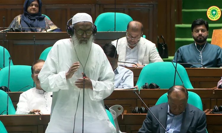 হজের খরচ আরও কমানো হবে: ধর্মমন্ত্রী
