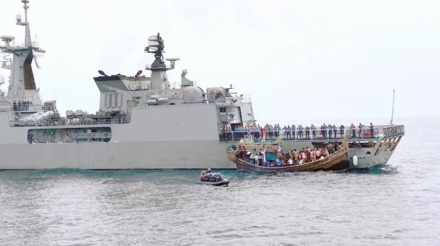 সমুদ্রে অভিযান চালিয়ে মালয়েশিয়াগামী ৬৫ যাত্রী উদ্ধার, আটক ১১ পাচারকারী