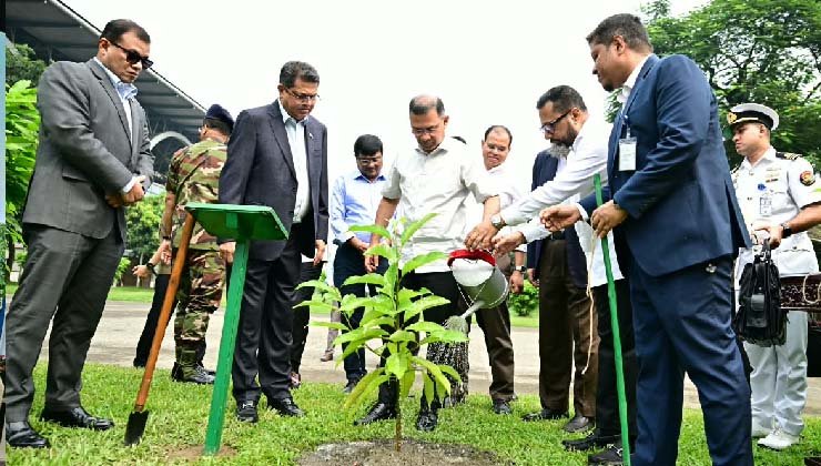 বিশ্ব বসতি দিবসের অনুষ্ঠানে প্রধানমন্ত্রী, রোপণ করলেন স্বর্ণচাঁপা