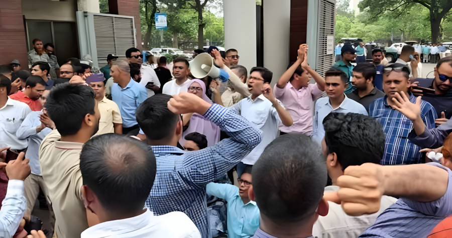 সরকারি চাকরি অধ্যাদেশ সংশোধনের ইঙ্গিত দিলেন উপদেষ্টারা