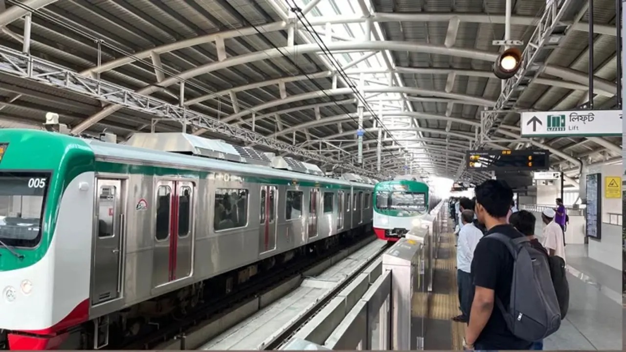 মেট্রোরেল চলাচল স্বাভাবিক