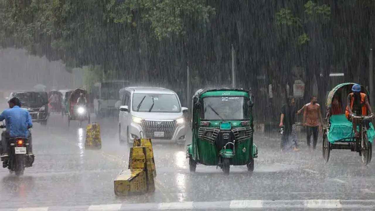 তিন বিভাগে ভারী বৃষ্টির আভাস