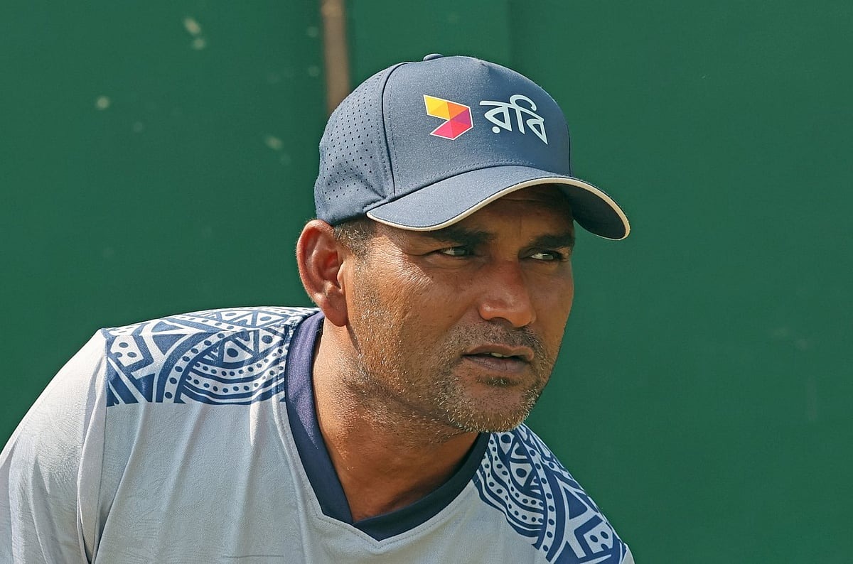 পদত্যাগ করছেন সালাহউদ্দিন