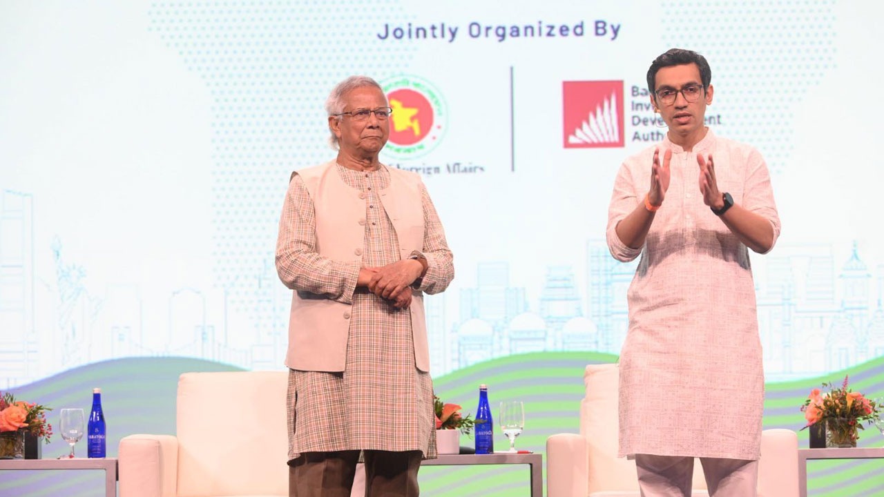 দেশ পুনর্গঠনে সক্রিয়ভাবে অংশগ্রহণের আহ্বান প্রধান উপদেষ্টার