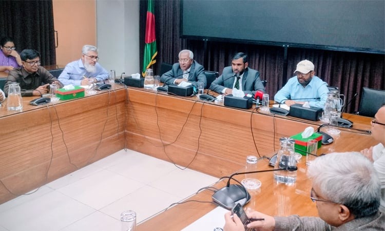 প্রবাসীদের ভোটাধিকার নিশ্চিতে কাজ করছে ইসি : সানাউল্লাহ