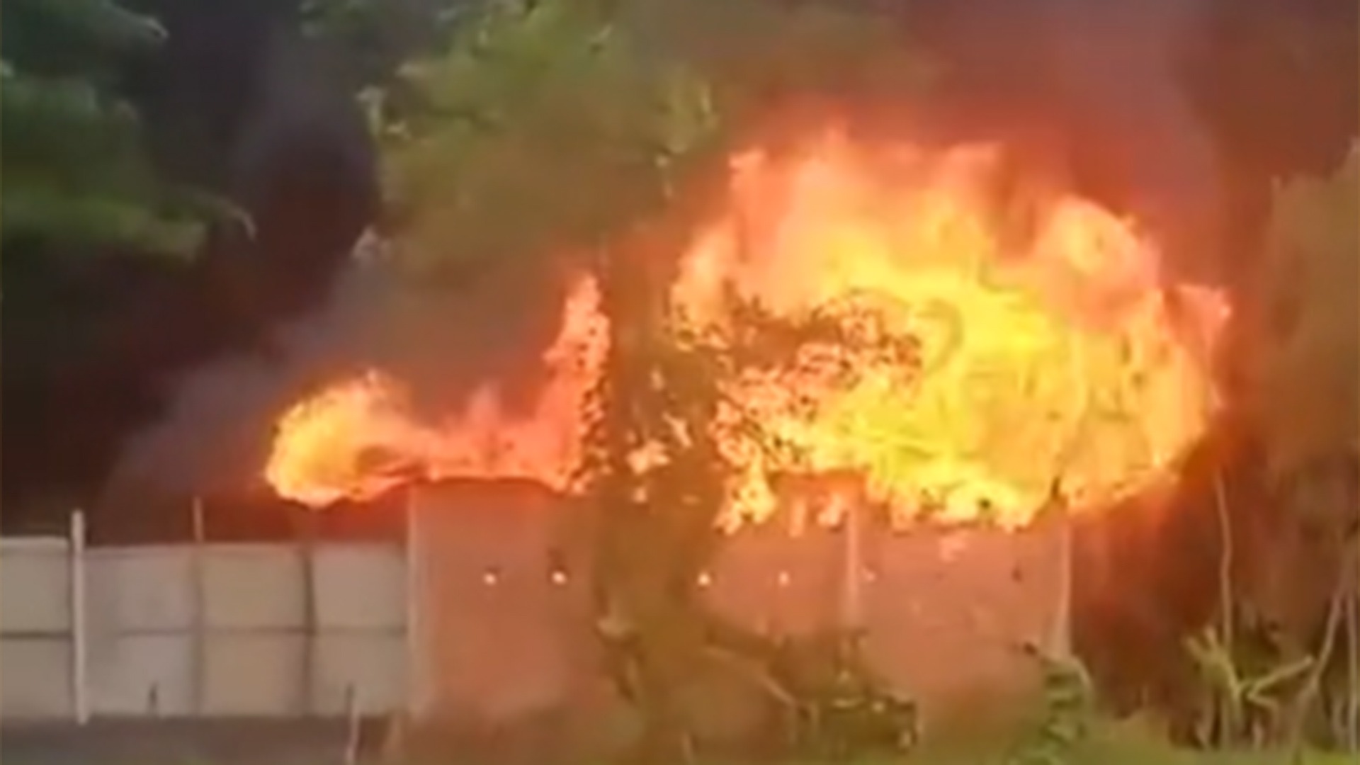 মহাখালীতে পেট্রোল পাম্পে আগুন, দগ্ধ ৭