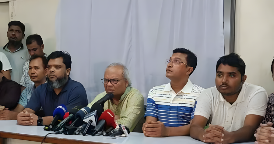 বোমাবাজি করে বিএনপিকে দমানো যাবে না: রিজভী